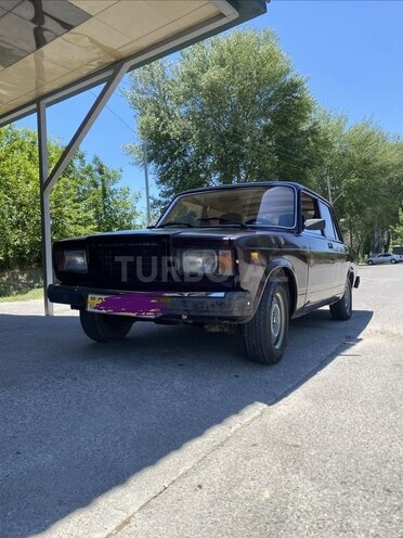 LADA (VAZ) 2107-1