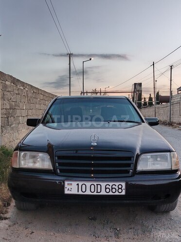 Mercedes C 220-1
