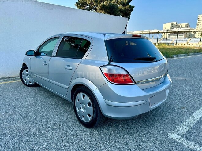 Opel Astra-2