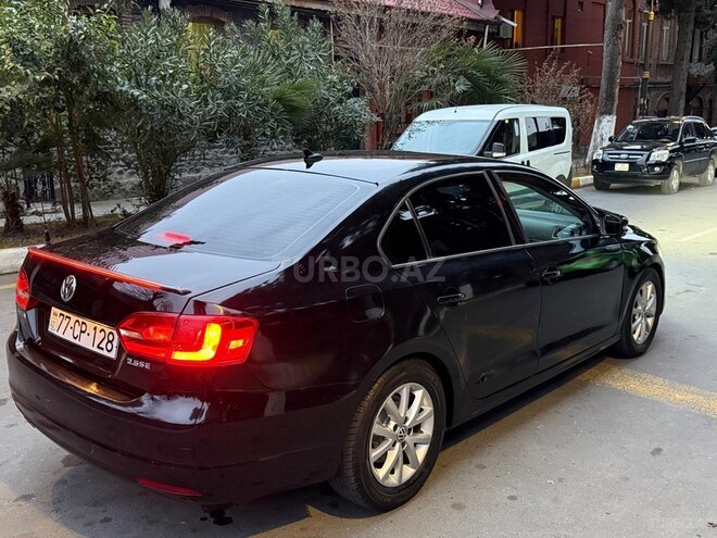 Volkswagen Jetta-6