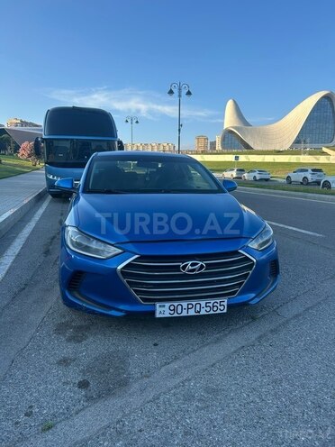 Hyundai Elantra-6