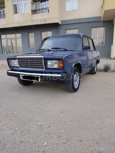 LADA (VAZ) 2107-2