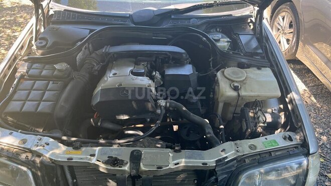 Mercedes C 200-2