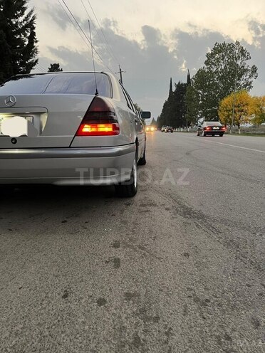 Mercedes C 200-5