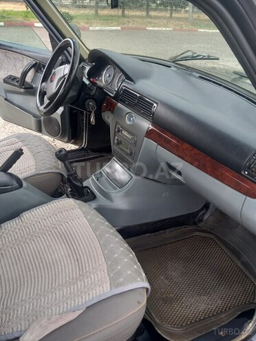 GAZ 31105 "Volga"-5
