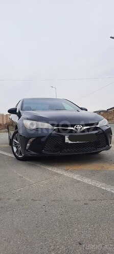 Toyota Camry-1