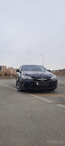 Toyota Camry-5
