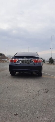 Toyota Camry-6