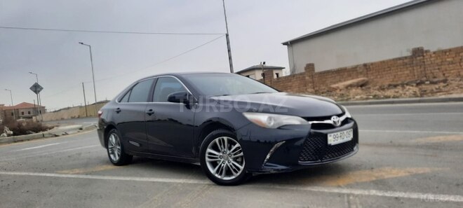 Toyota Camry-3