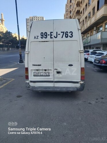 Ford Transit-2