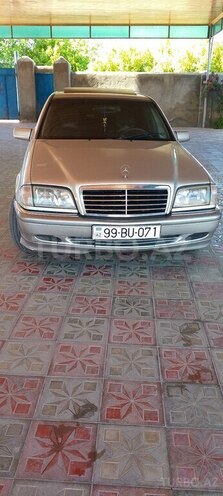 Mercedes C 240-1
