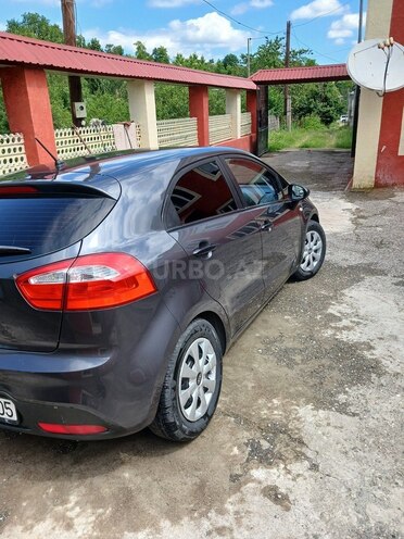 Kia Rio-9