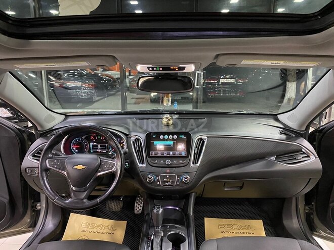 Chevrolet Malibu-13