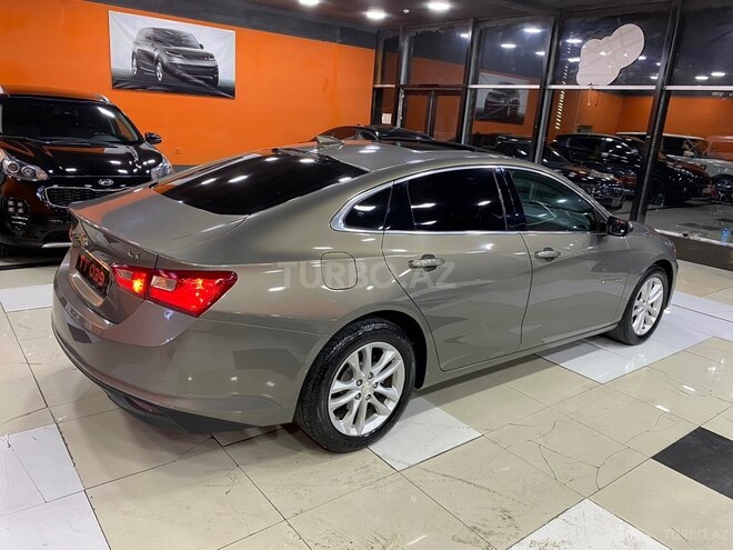 Chevrolet Malibu-9