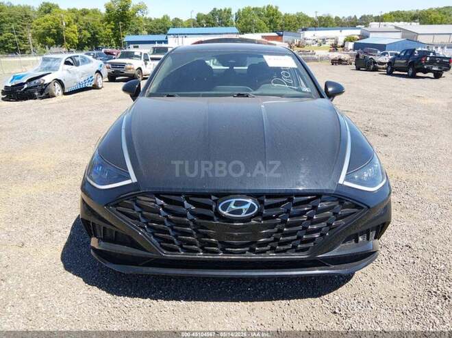 Hyundai Sonata-2