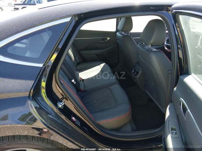 Hyundai Sonata-11