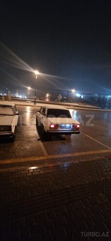 LADA (VAZ) 2107-2