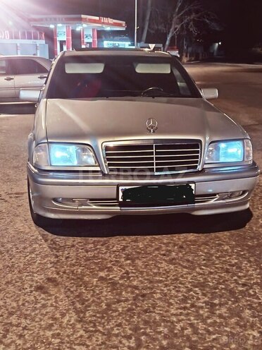 Mercedes C 180-1