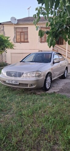 Nissan Sunny-1