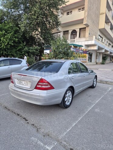 Mercedes C 180-7