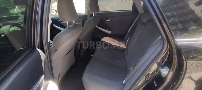 Toyota Prius-6