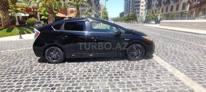 Toyota Prius-7