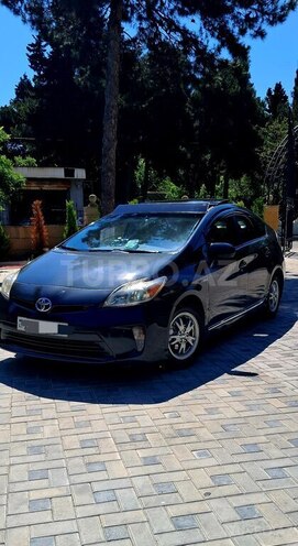 Toyota Prius-7