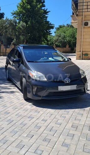 Toyota Prius-18