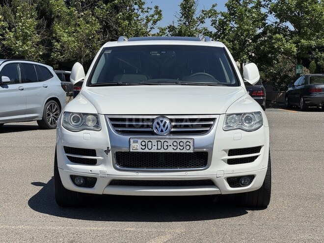 Volkswagen Touareg-2