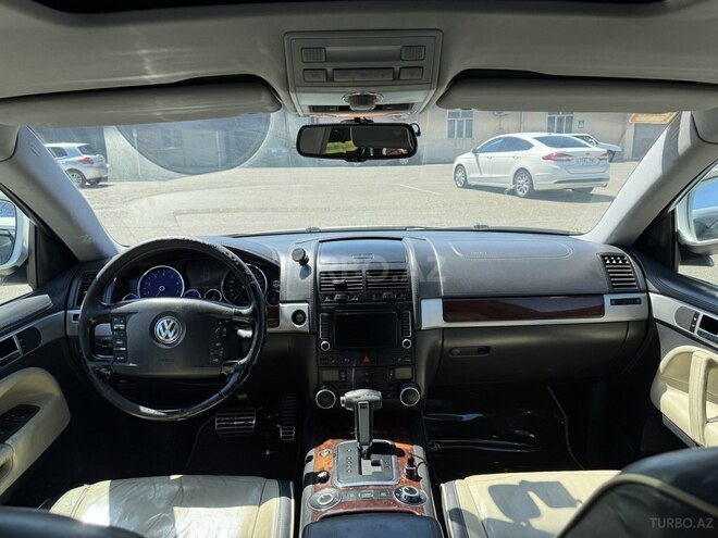 Volkswagen Touareg-5