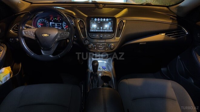 Chevrolet Malibu-9