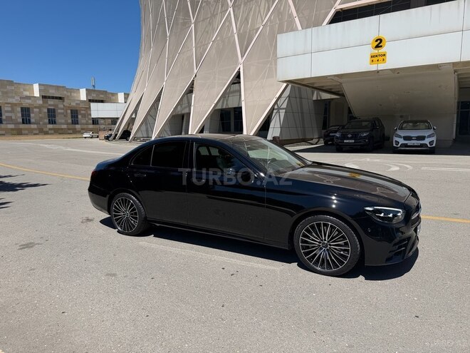 Mercedes E 300 e-3