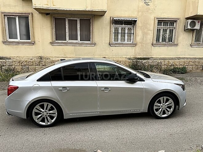 Chevrolet Cruze-9