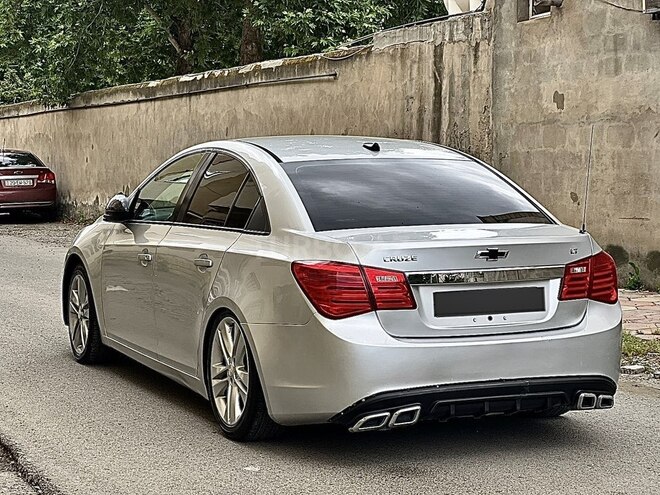 Chevrolet Cruze-6
