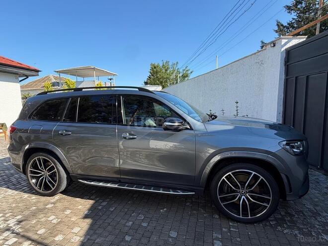 Mercedes GLS 450 4MATIC-4