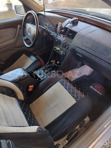 Mercedes C 220-7