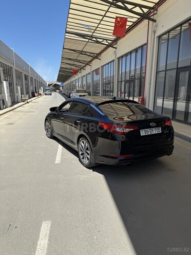 Kia Optima-4