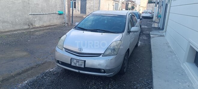 Toyota Prius-7