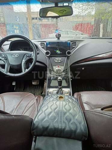 Hyundai Azera-5