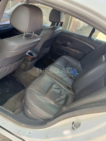 BMW 735-7