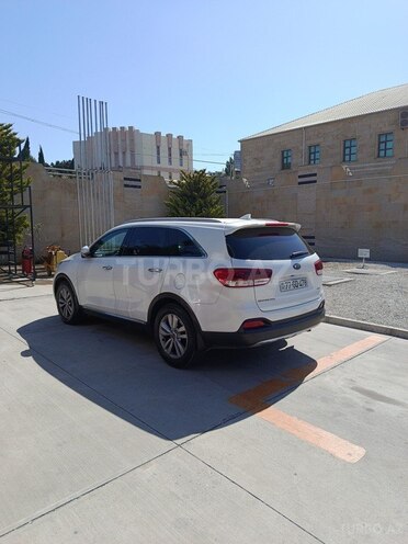 Kia Sorento-8