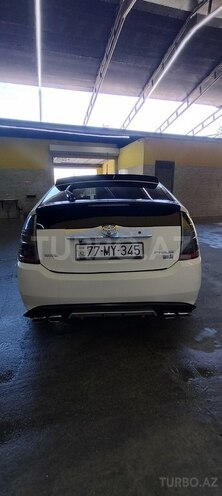 Toyota Prius-8
