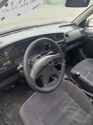 Volkswagen Golf-2