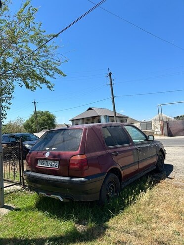 Volkswagen Golf-3
