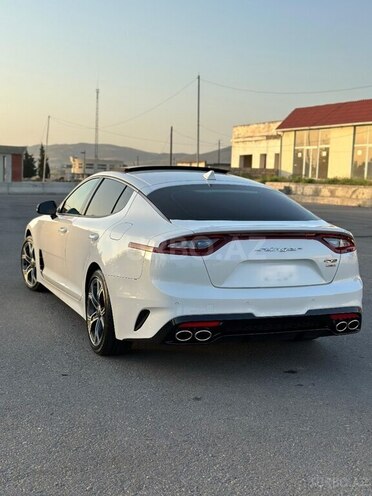 Kia Stinger-6