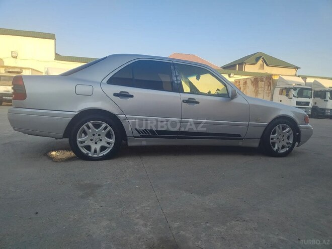 Mercedes C 180-6