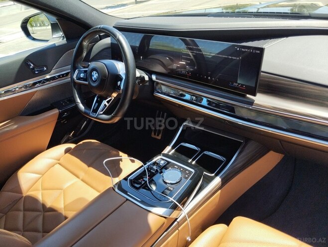 BMW 740-8