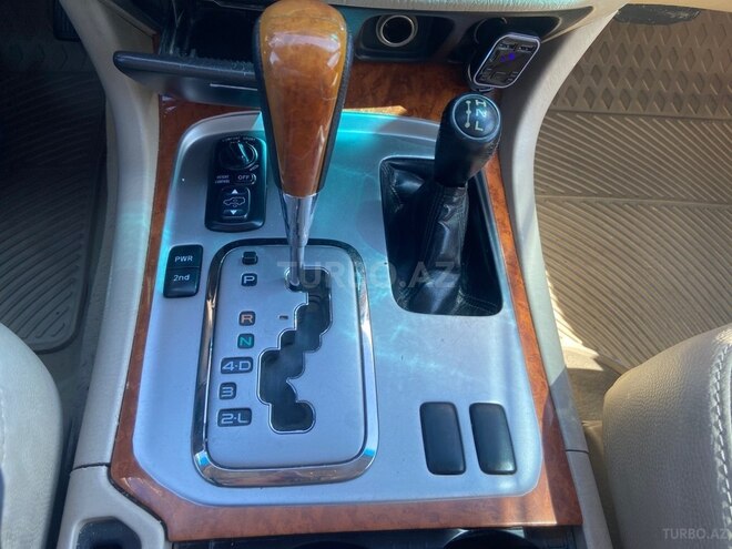 Lexus LX 470-12