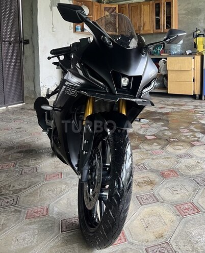 Yamaha R15 V4-6