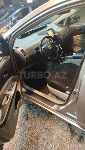 Toyota Prius-6